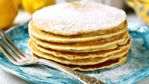 Zitrone und Mohn Protein Pancake mit Insektenprotein